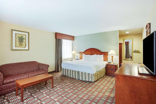 La Quinta Inn by Wyndham Queens (New York City) image 3